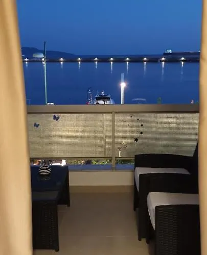 V For View Апартаменты *