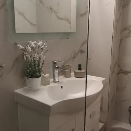 V For View 아파트 *