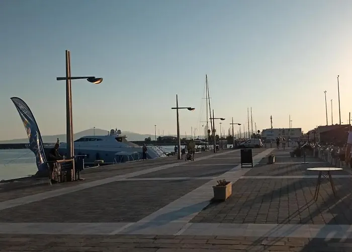 V For View * Kalamata